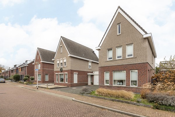 Te koop: Instapklare vrijstaande woning in geliefde wijk in Terwinselen met 4 slaapkamers, tuin en garage